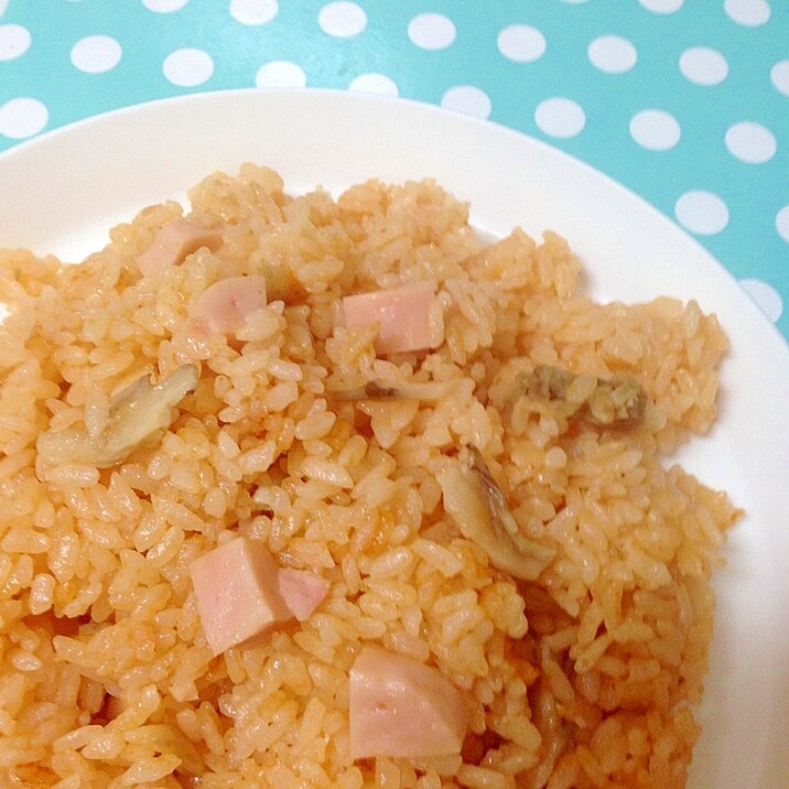 舞茸＆魚肉ソーセージのケチャップライス☆